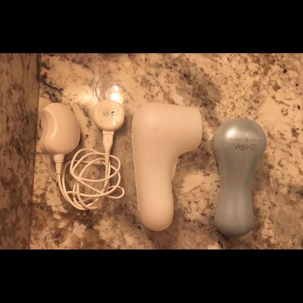 Clarisonic MIA 2 cleansing device